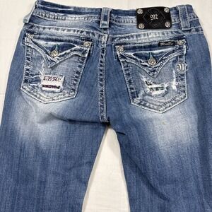 JEANS SIGNATURE CROPPED Miss Me‎ Womens 30 Regular Fit  FACTORY  Distressed